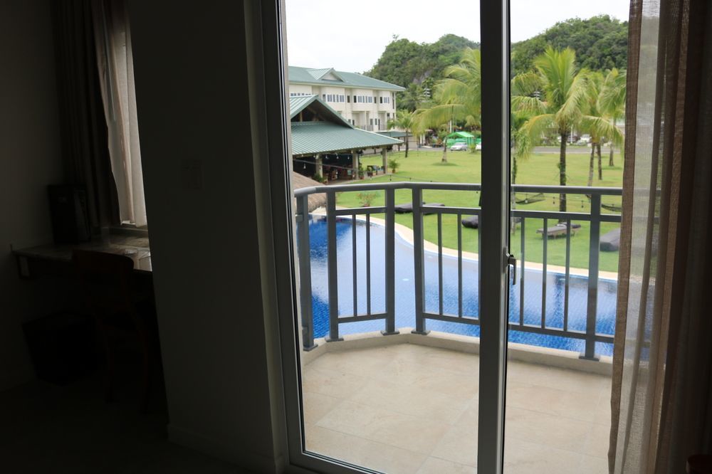 Cove Resort Palau Корор Екстер'єр фото