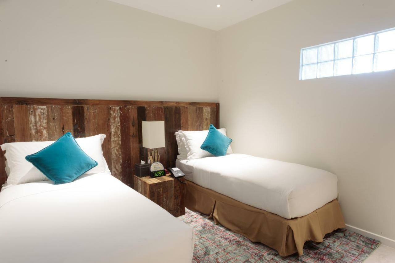 Cove Resort Palau Корор Екстер'єр фото